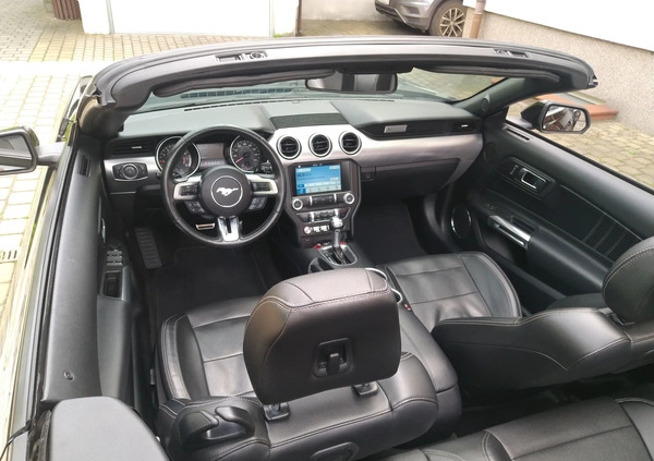 Ford Mustang cena 93000 przebieg: 100000, rok produkcji 2018 z Mogilno małe 326